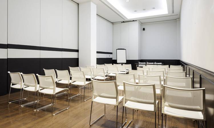 Aula Room Hotel ILUNION Suites Madrid Madrid Aula Room Hotel ILUNION Suites Madrid Madrid