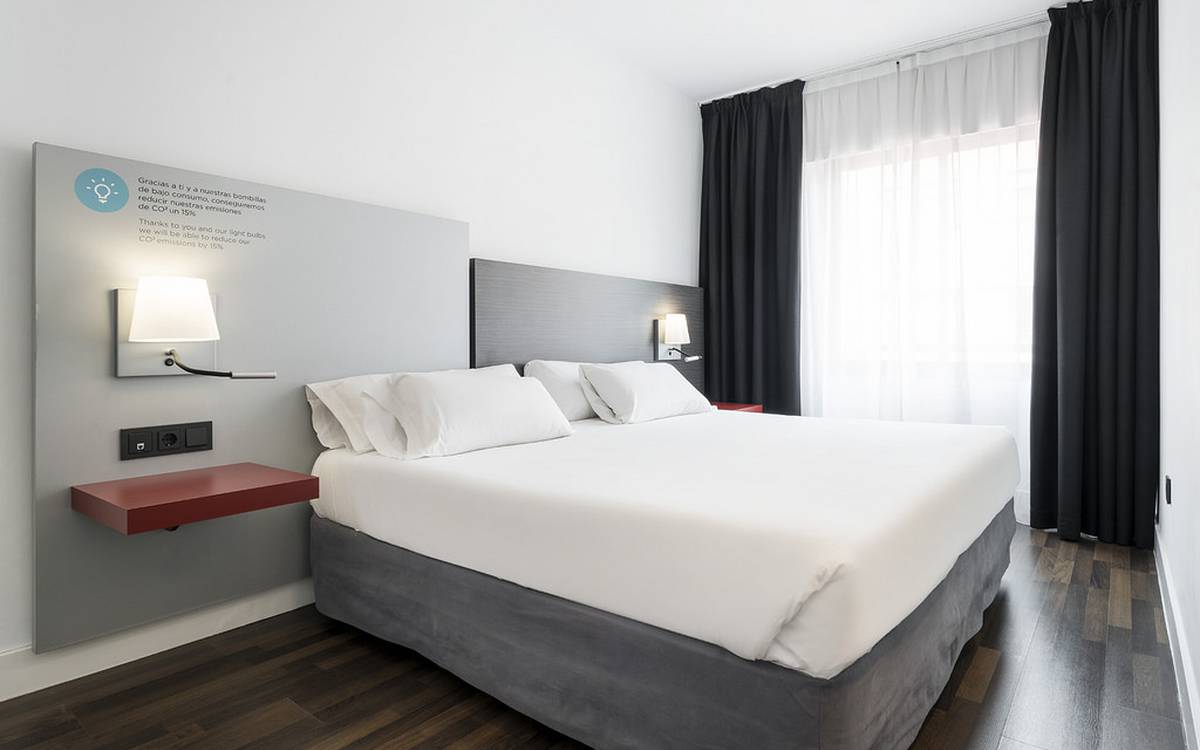 Family rooms Hotel ILUNION Suites Madrid